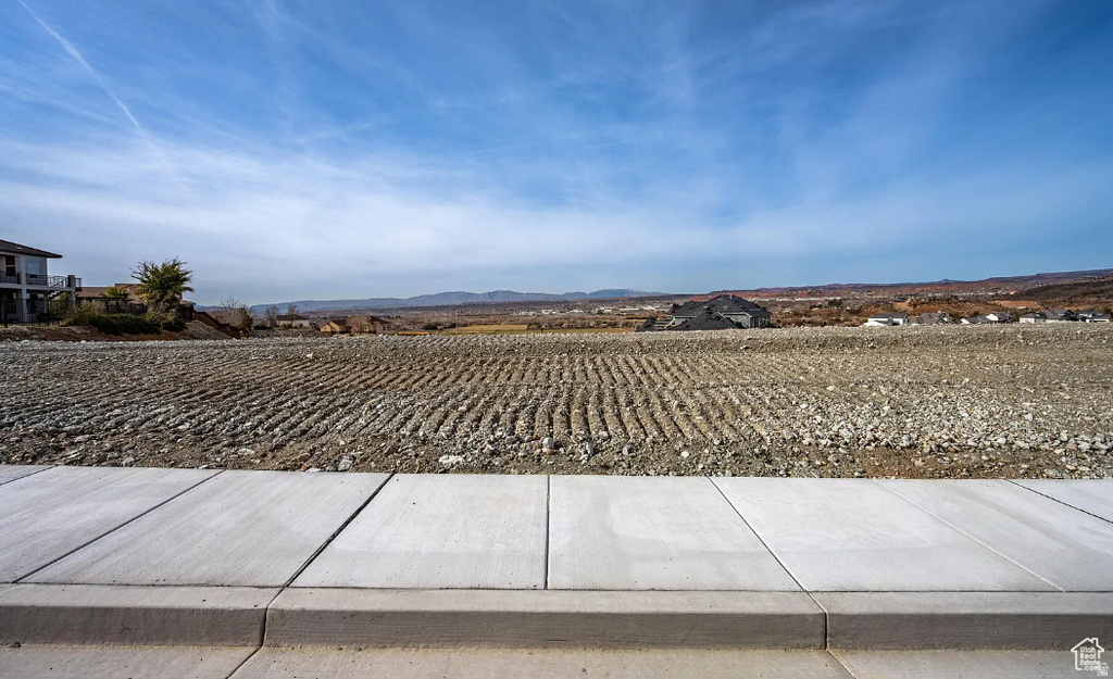 1238 S INDIAN KNOLLS DR Washington, UT 84780