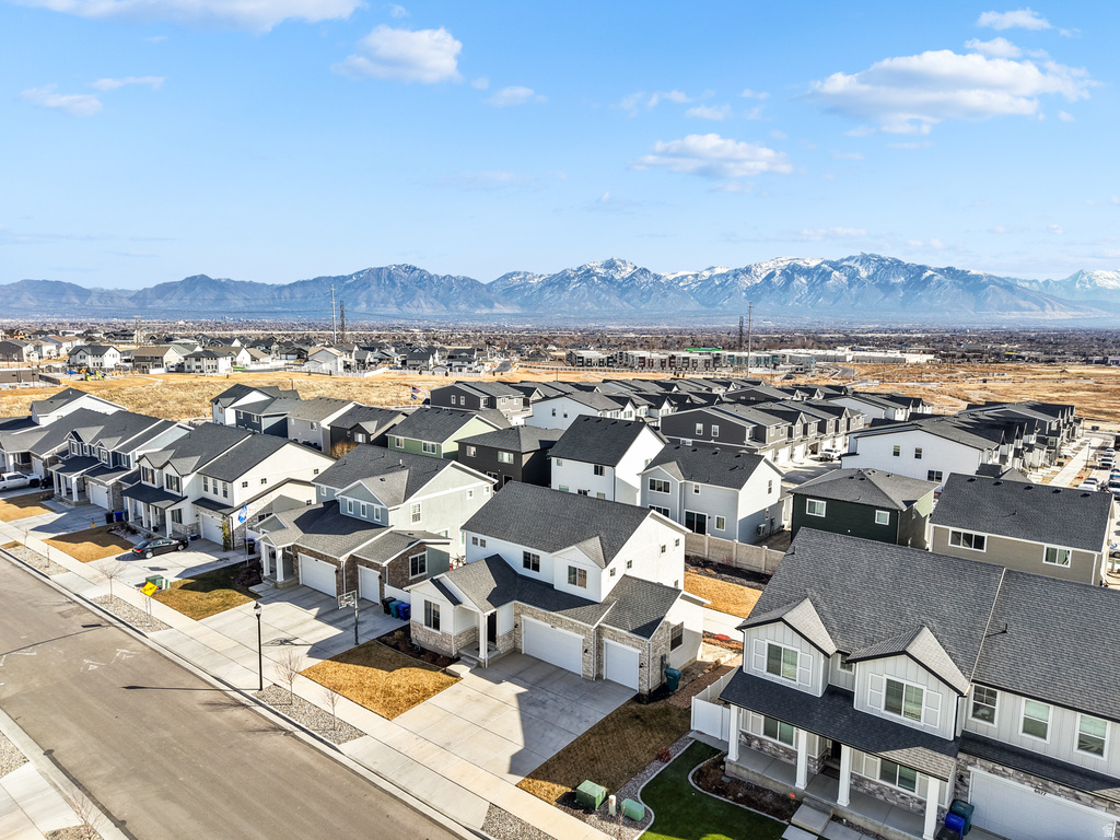 6073 W ESKER TERRACE LN West Jordan, UT 84081