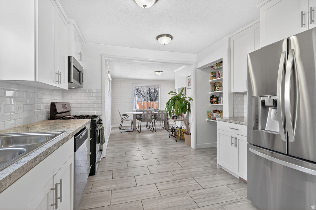 1049 S CHEYENNE ST Salt Lake City, UT 84104