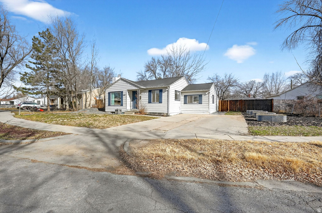 1049 S CHEYENNE ST Salt Lake City, UT 84104