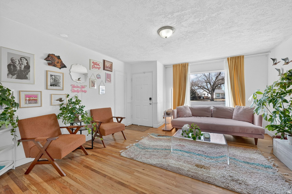 1049 S CHEYENNE ST Salt Lake City, UT 84104