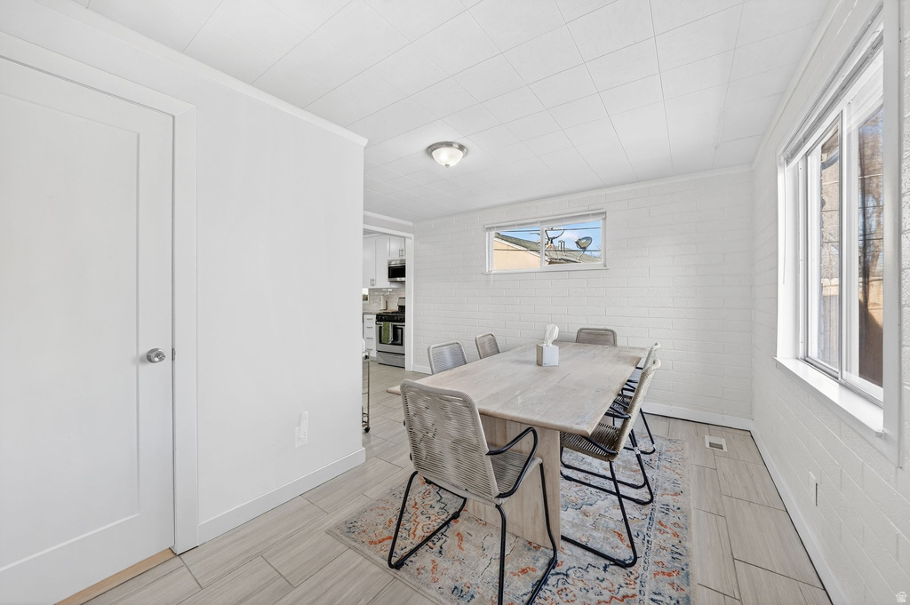 1049 S CHEYENNE ST Salt Lake City, UT 84104