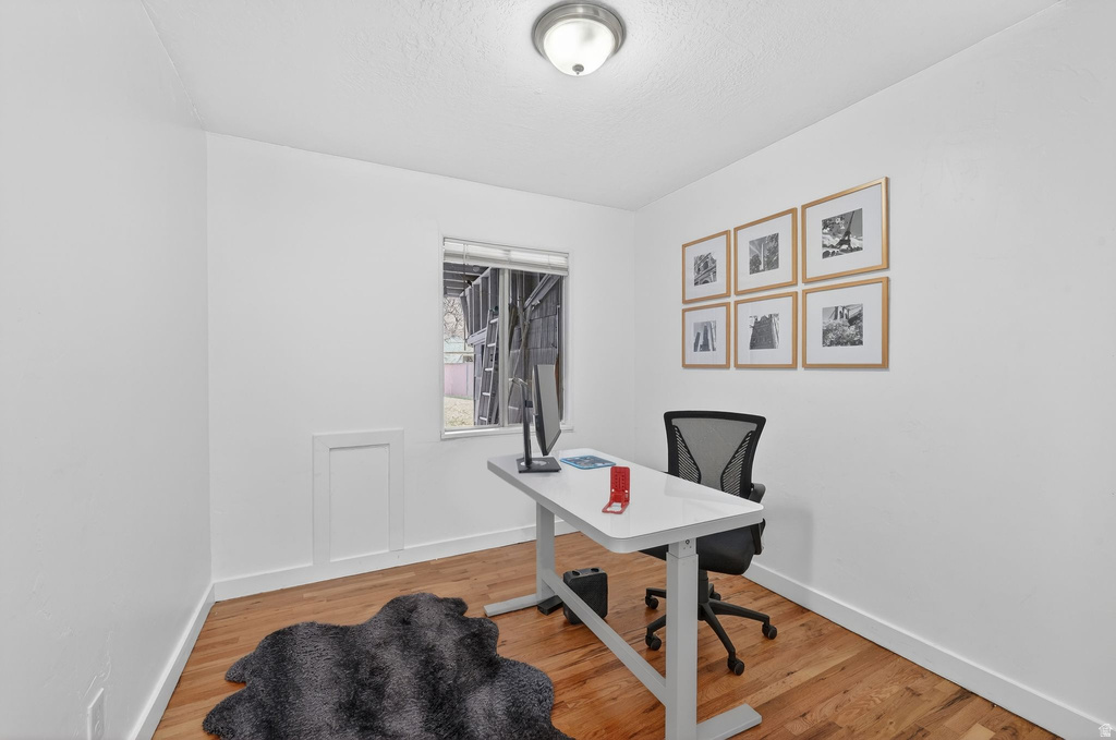 1049 S CHEYENNE ST Salt Lake City, UT 84104