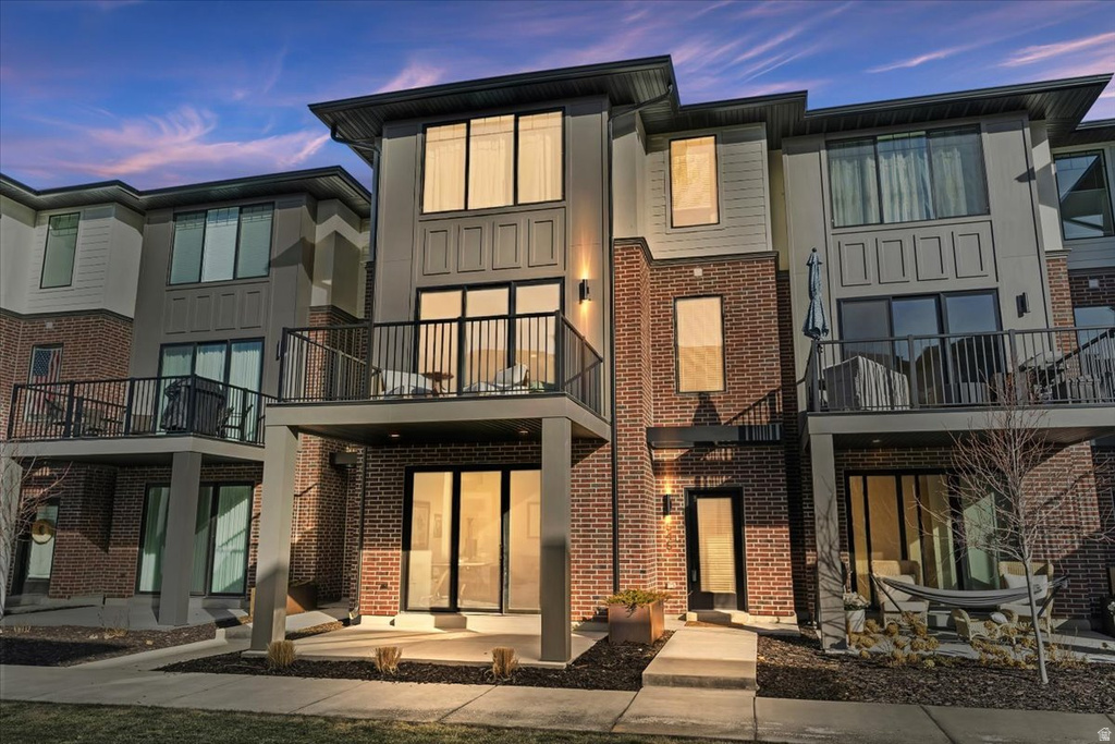 545 E 2360 S Ogden, UT 84401