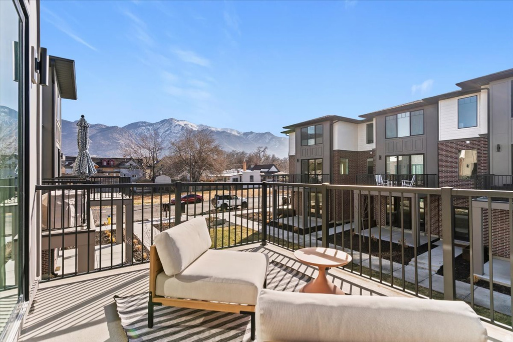 545 E 2360 S Ogden, UT 84401