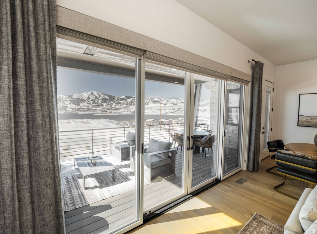 11493 N DEEPWATER DR Hideout, UT 84036