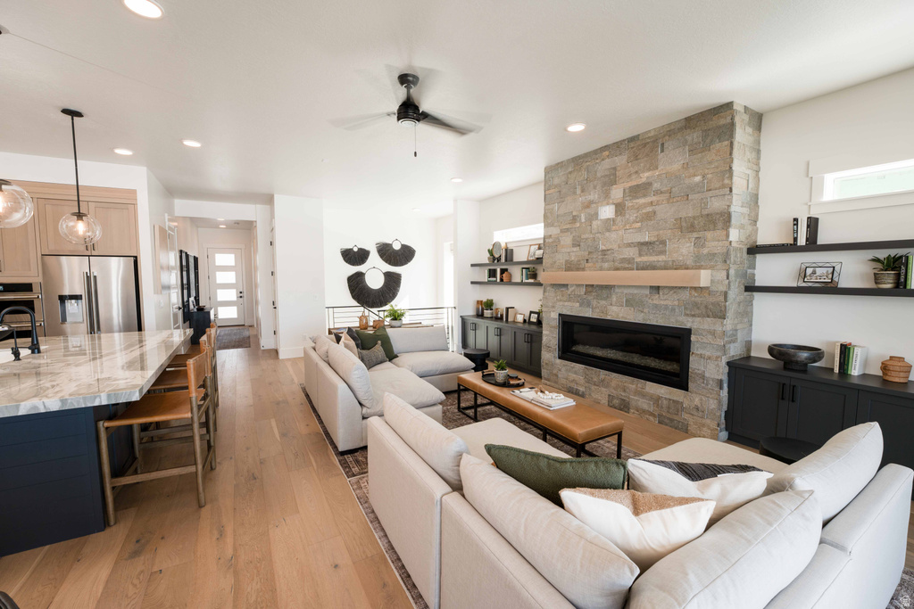 11493 N DEEPWATER DR Hideout, UT 84036