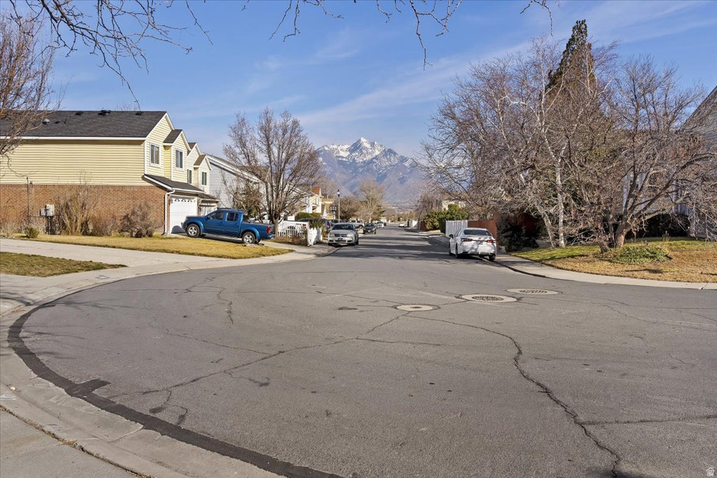 9114 S RIVER RIDGE DR West Jordan, UT 84088