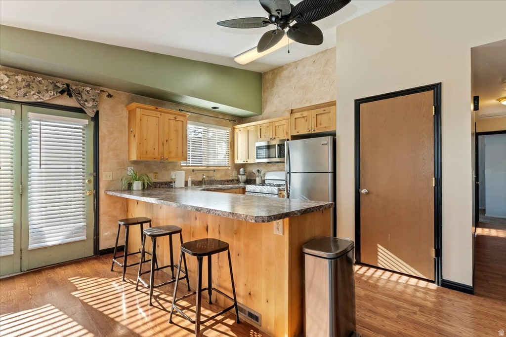 9114 S RIVER RIDGE DR West Jordan, UT 84088