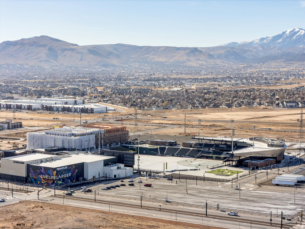 10758 S PORCINI DR South Jordan, UT 84009