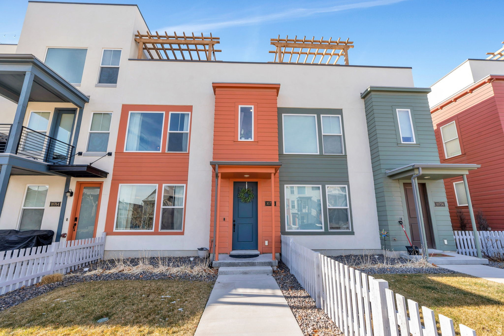 10758 S PORCINI DR South Jordan, UT 84009