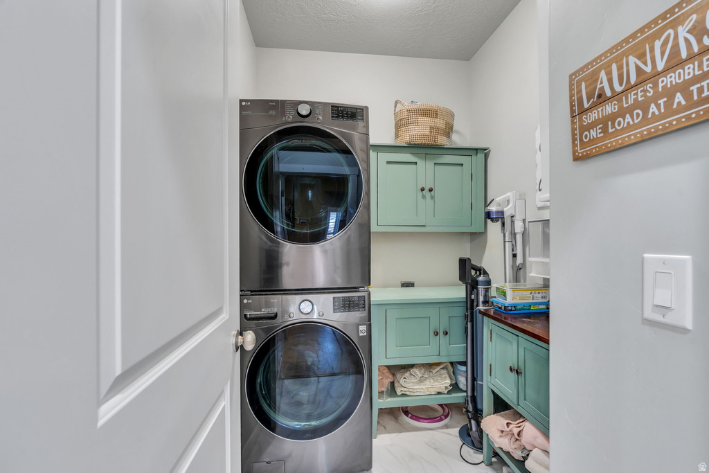 6447 W ARRANMORE DR South Jordan, UT 84009