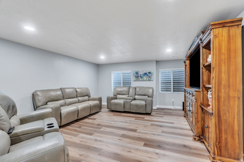 6447 W ARRANMORE DR South Jordan, UT 84009