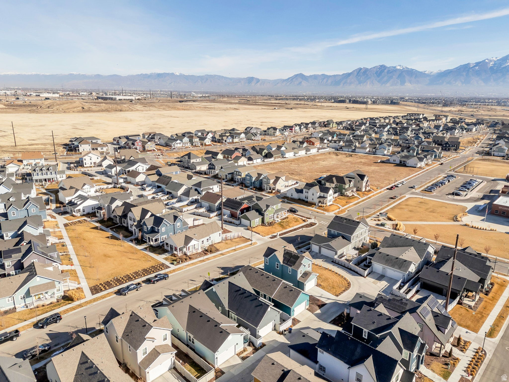 6447 W ARRANMORE DR South Jordan, UT 84009