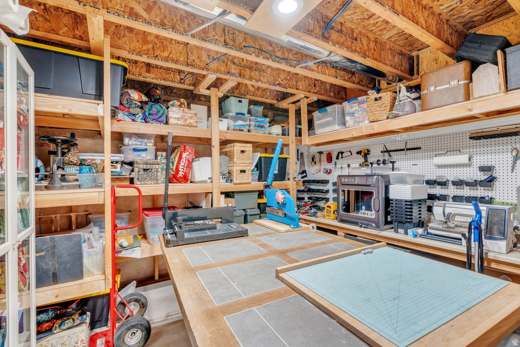 6447 W ARRANMORE DR South Jordan, UT 84009