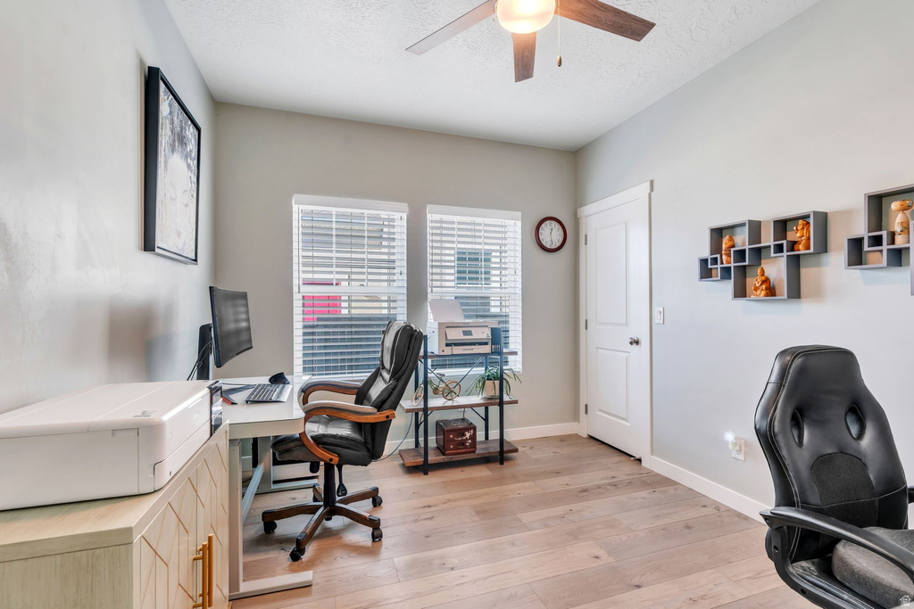 6447 W ARRANMORE DR South Jordan, UT 84009