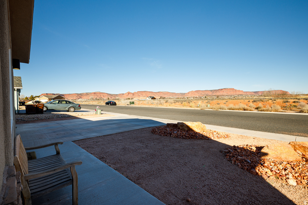 1558 S EAST CREEKSIDE DR Kanab, UT 84741