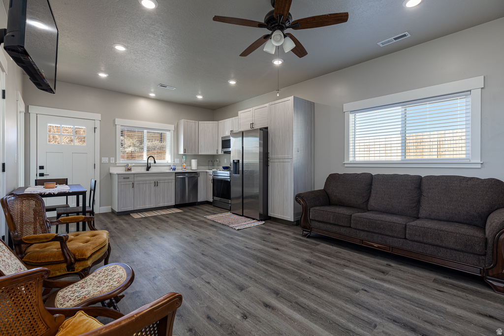 1558 S EAST CREEKSIDE DR Kanab, UT 84741