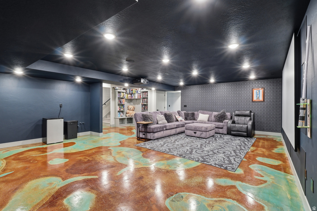 175 N 100 W Providence, UT 84332