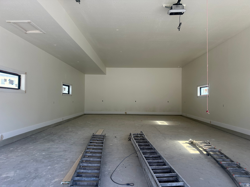 629 S 1475 W Farmington, UT 84025