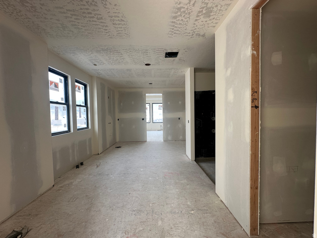 629 S 1475 W Farmington, UT 84025