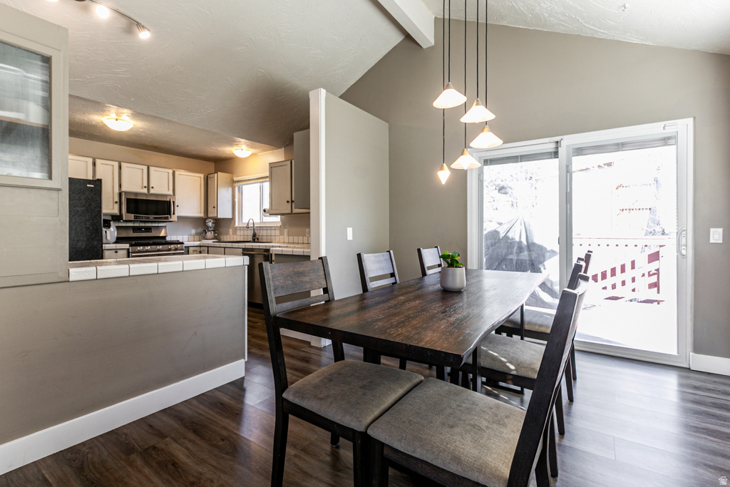 2547 E FALCON WAY Sandy, UT 84093