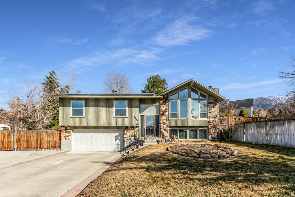 2547 E FALCON WAY Sandy, UT 84093