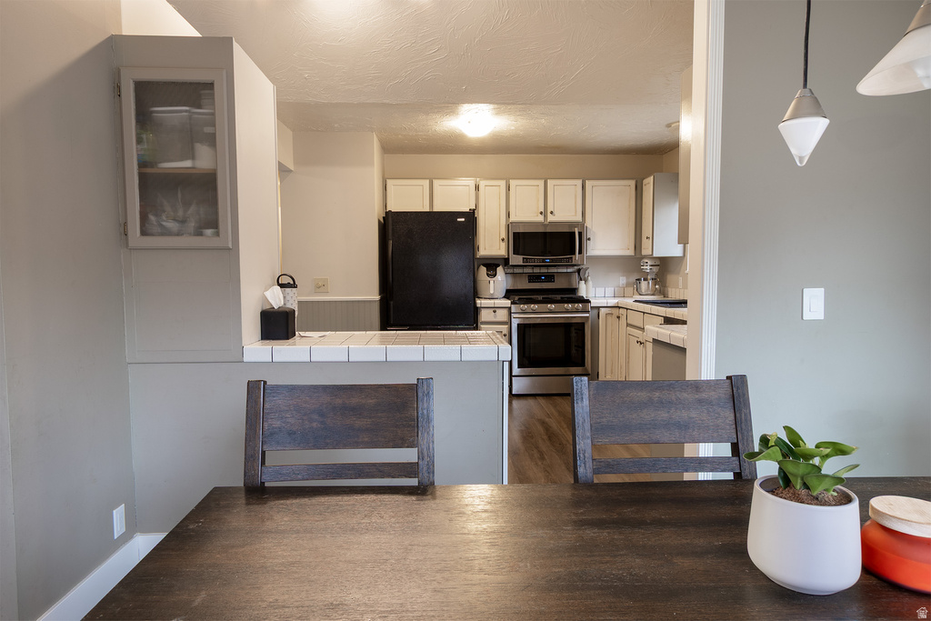 2547 E FALCON WAY Sandy, UT 84093