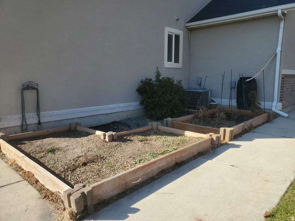 1262 N CIRCLE CV Lehi, UT 84043