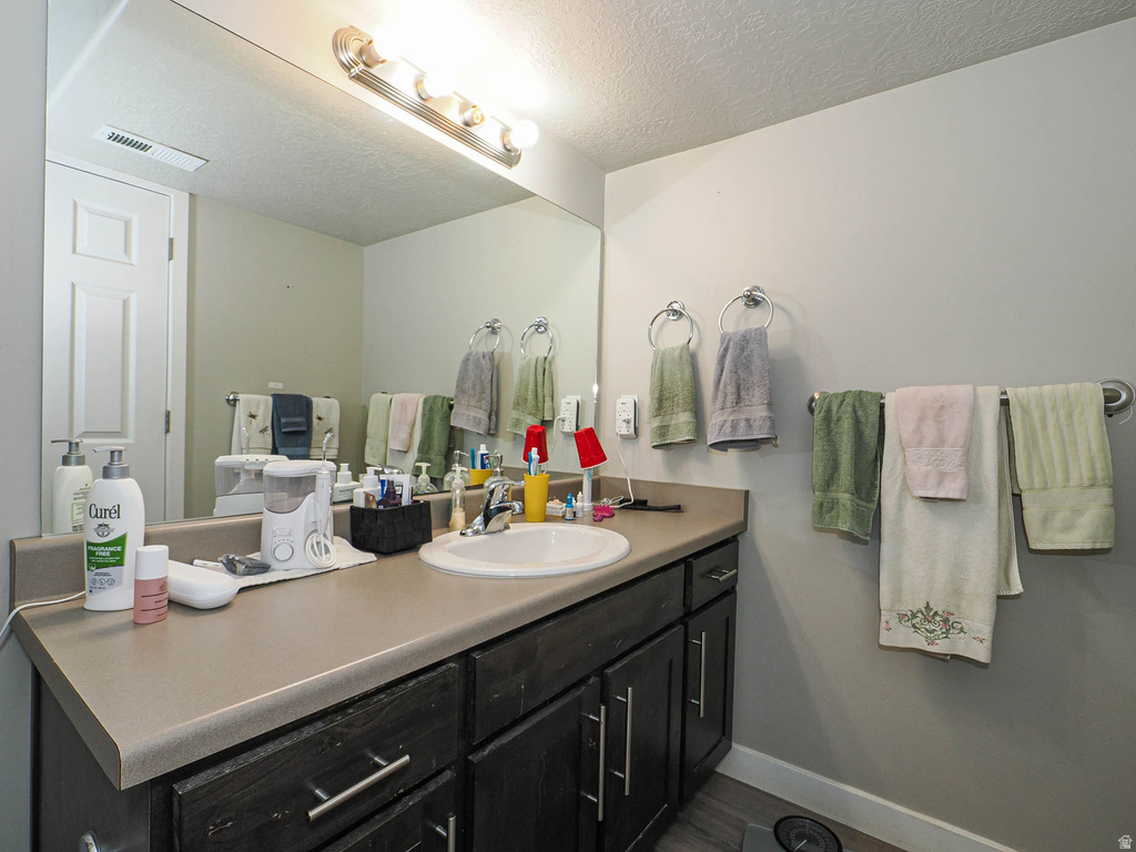 6907 S ZANDI DR Midvale, UT 84047