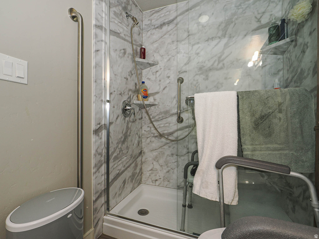 6907 S ZANDI DR Midvale, UT 84047