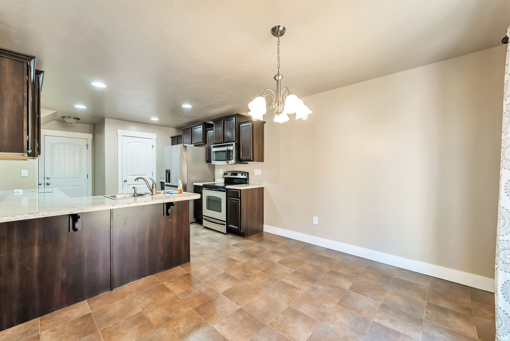 14464 S WINDOM RD Herriman, UT 84096