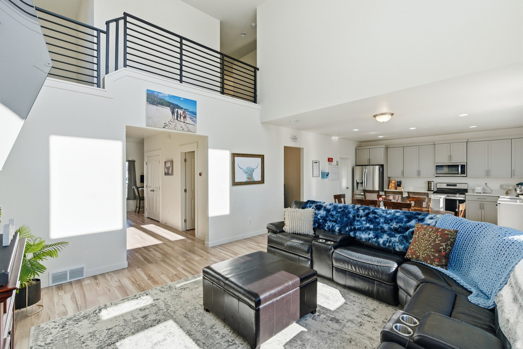 732 E STONEBRIAR DR Eagle Mountain, UT 84005