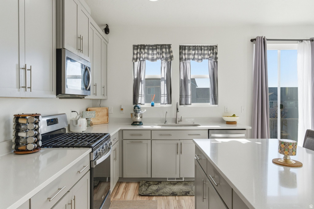 732 E STONEBRIAR DR Eagle Mountain, UT 84005