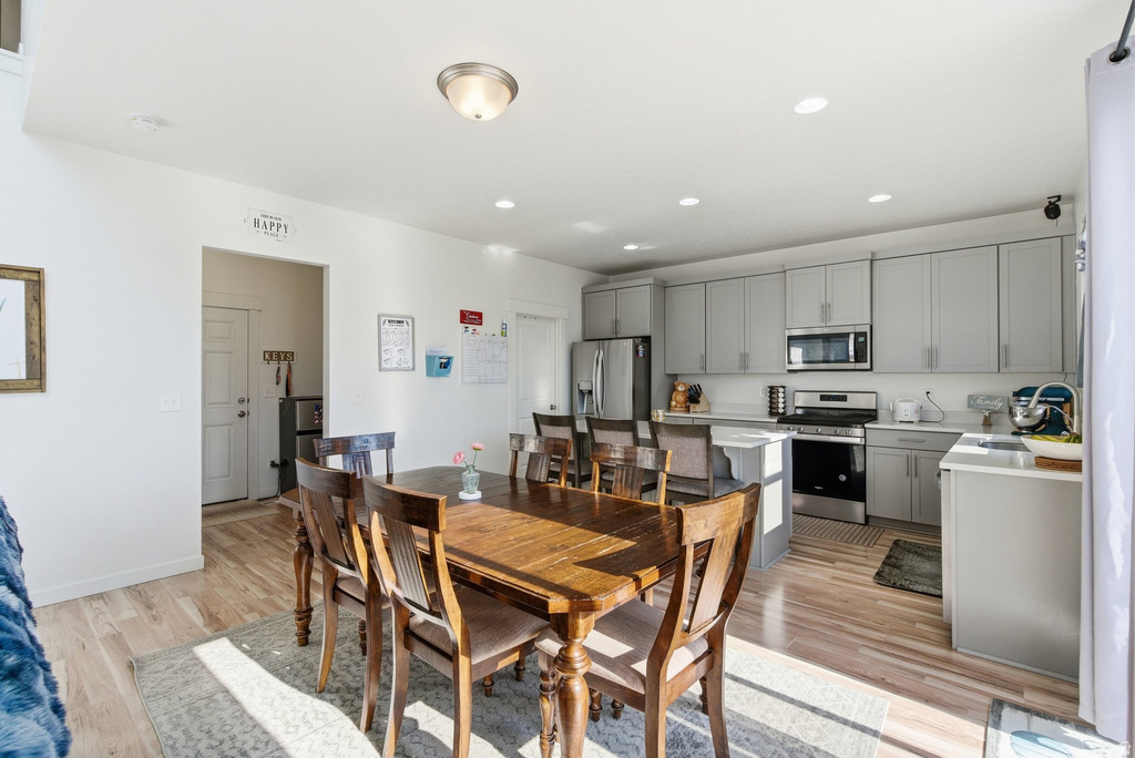 732 E STONEBRIAR DR Eagle Mountain, UT 84005