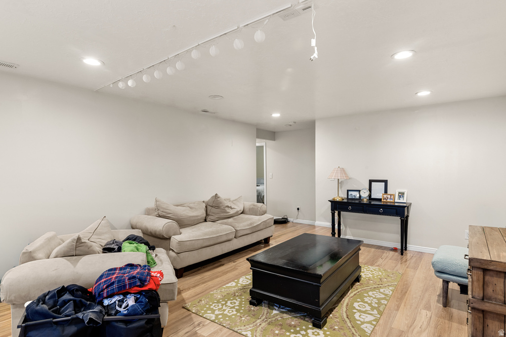 706 S 600 E Layton, UT 84041