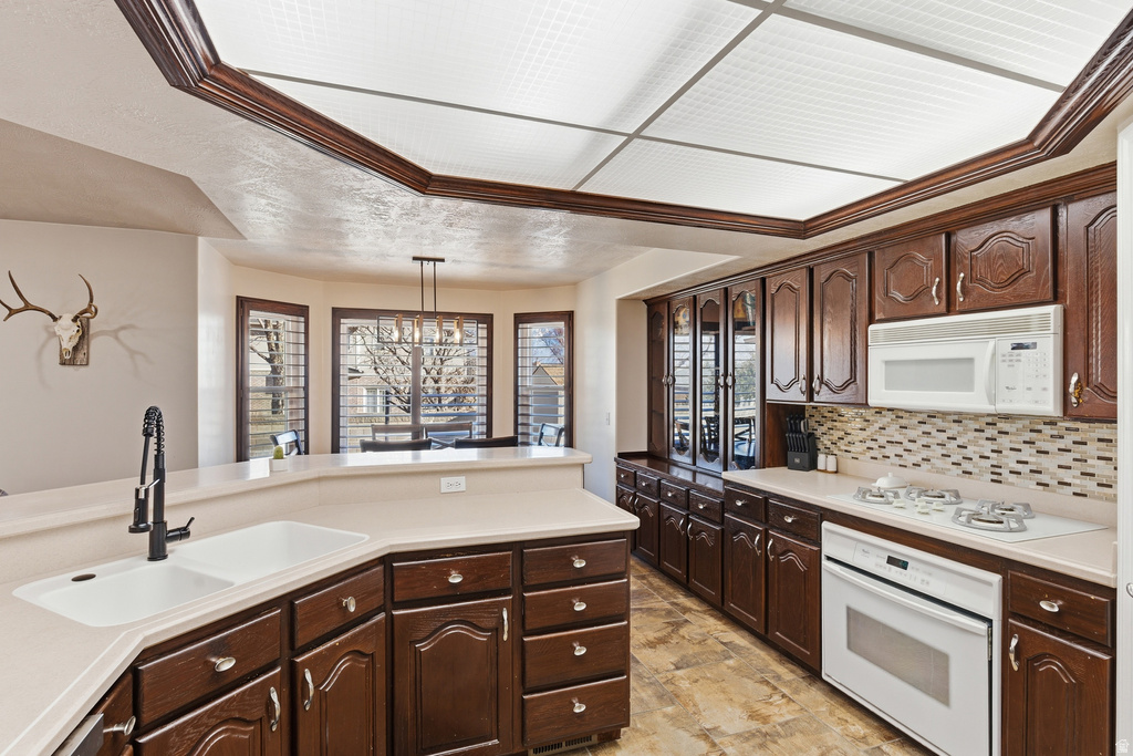 10071 S BINGHAM MINER CT South Jordan, UT 84095