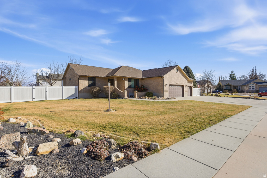 10071 S BINGHAM MINER CT South Jordan, UT 84095