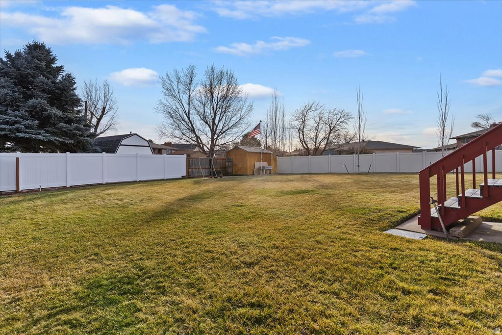 845 E CASSIE DR South Ogden, UT 84405