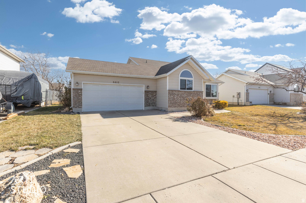 5412 S 3925 W Roy, UT 84067