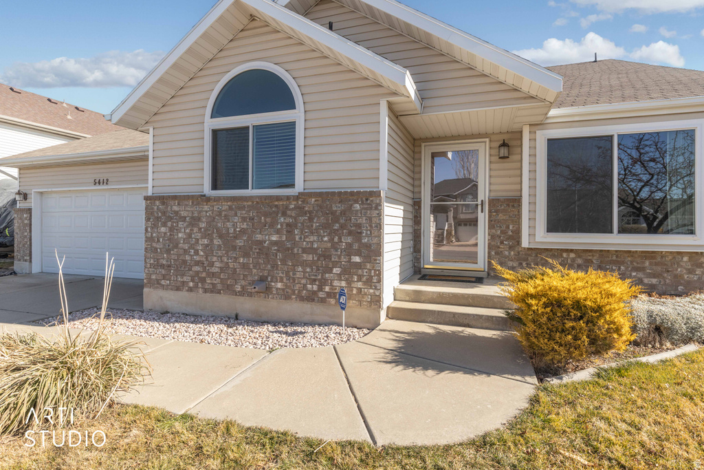 5412 S 3925 W Roy, UT 84067