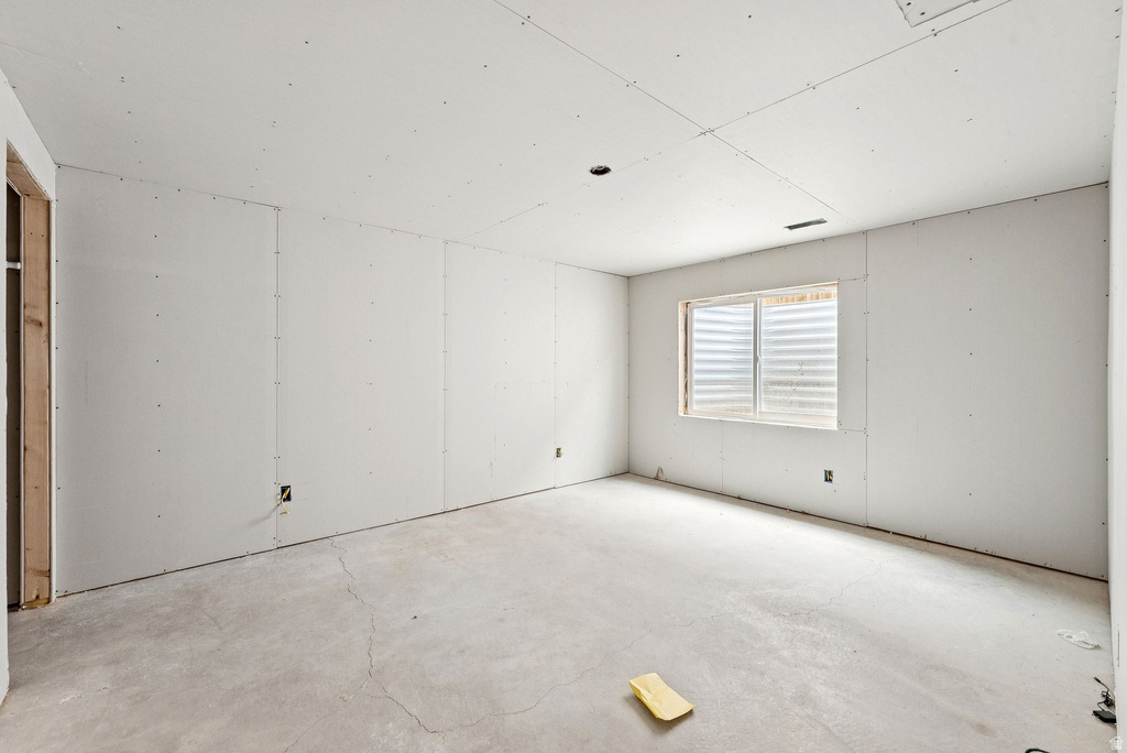 1736 W DRAKE LN #1 West Jordan, UT 84084