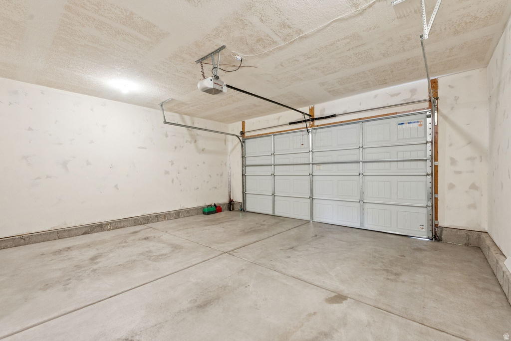 1736 W DRAKE LN #1 West Jordan, UT 84084