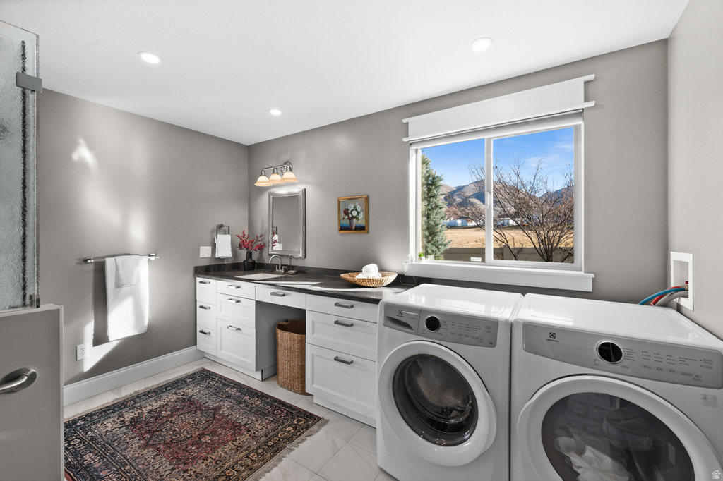 2439 E WOODWILLOW CIR Salt Lake City, UT 84109