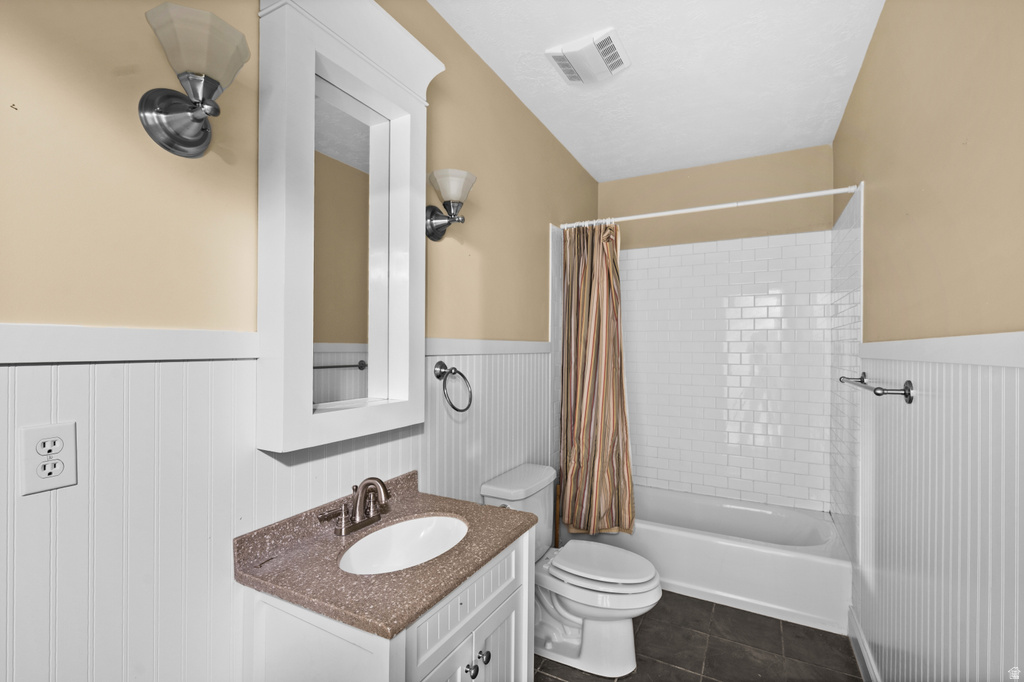 2439 E WOODWILLOW CIR Salt Lake City, UT 84109