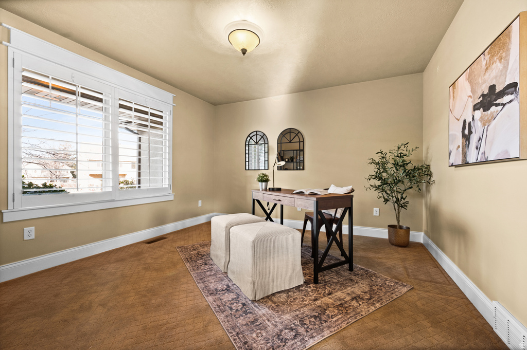 2439 E WOODWILLOW CIR Salt Lake City, UT 84109