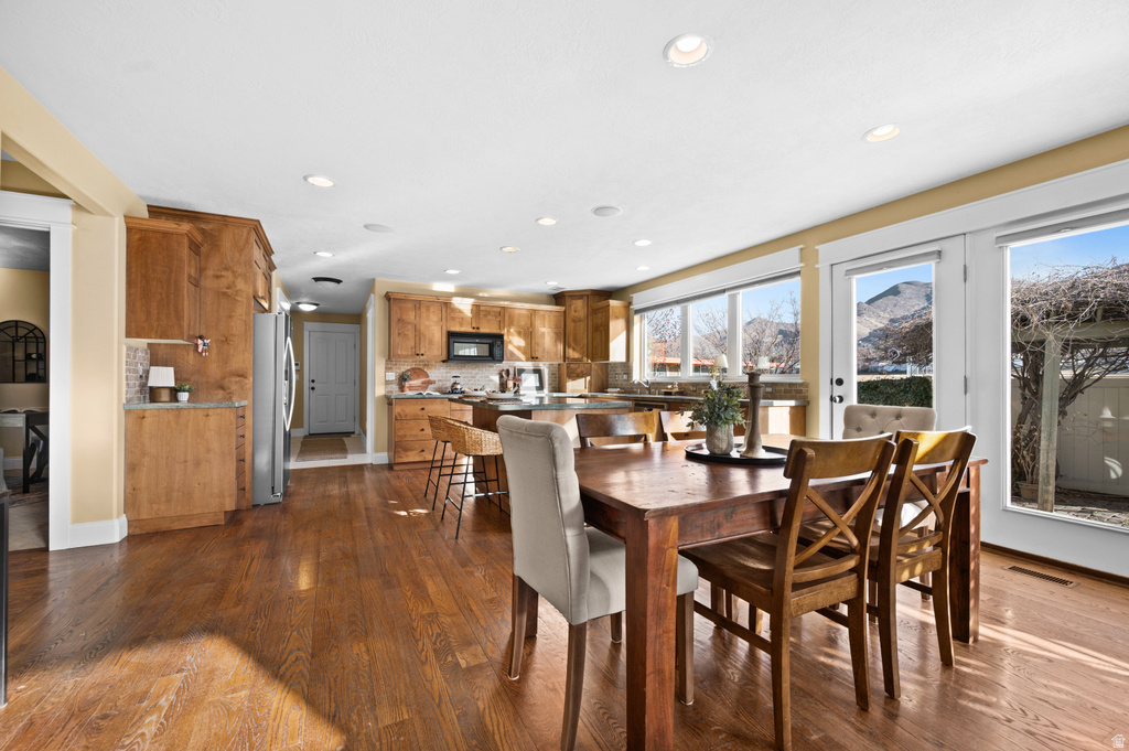 2439 E WOODWILLOW CIR Salt Lake City, UT 84109