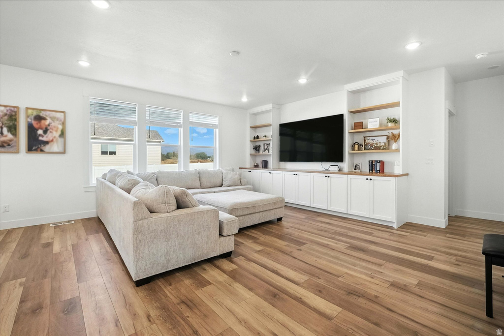 590 S 400 E Hyrum, UT 84319