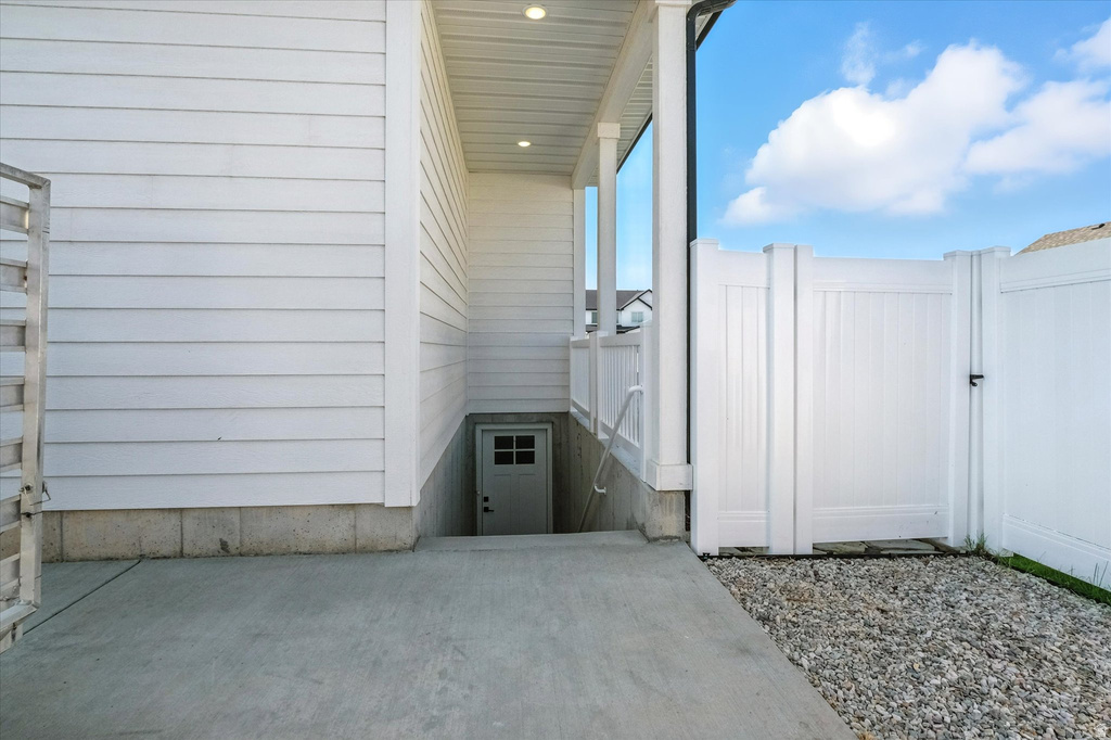 590 S 400 E Hyrum, UT 84319