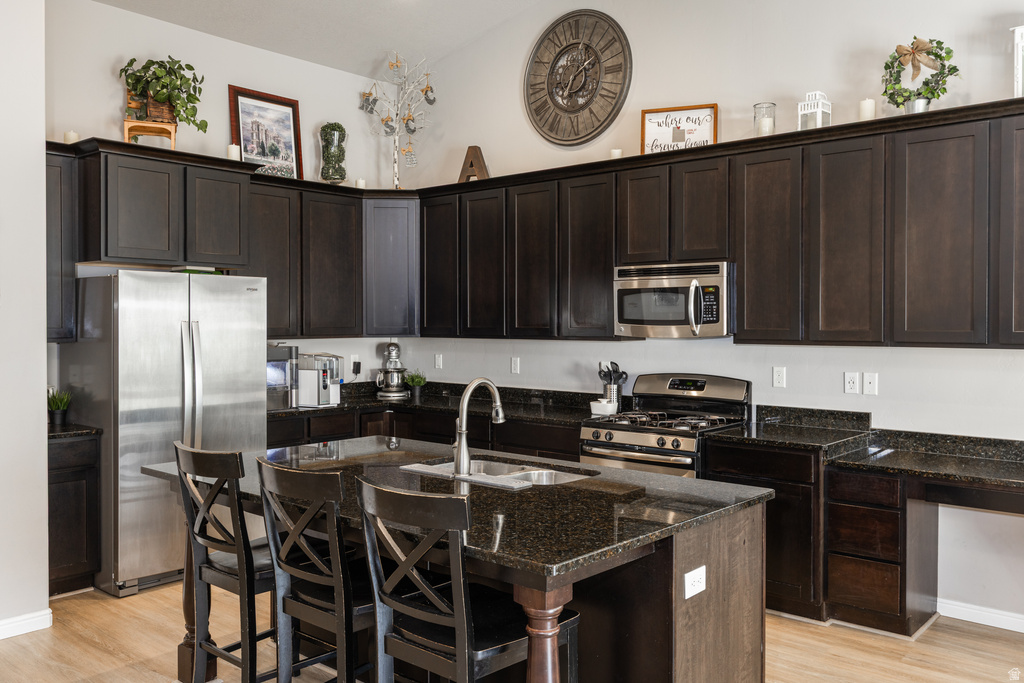 953 N CAMBRIA DR North Salt Lake, UT 84054